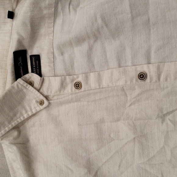 Men's shirts - Picture 1 of 3